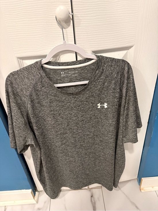 Under Armour Other - Under Armour HeatGear Gray Athletic Tee 2XL